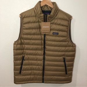 NWT Patagonia Down Sweater Vest, Men’s Large, Color: Mojave Khaki